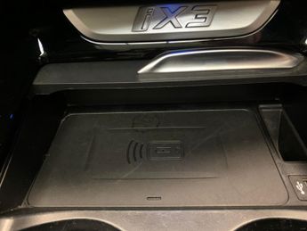 BMW iX3 80kWh M Sport Pro (286 ps) - HUD - PARK ASSIST - HK AUDIO