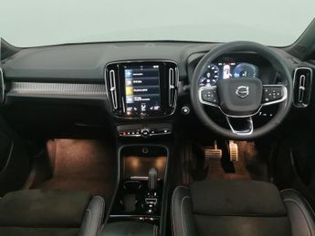 Volvo XC40 1.5h T5 Recharge 10.7kWh Ultimate Dark Plug-in (262 ps) - SURROU