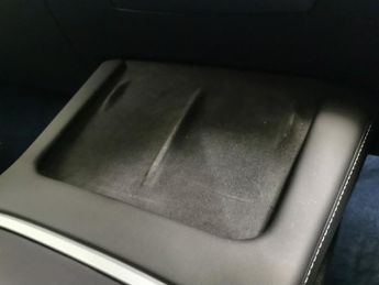 Tesla Model Y SUV RWD (346 ps) - LED - REVERSE CAM - NAV