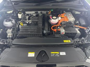 Audi Q3 1.4 TFSIe 45 Vorsprung Sportback Plug-in S Tronic 13kWh (245 ps)