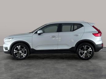 Volvo XC40 2.0 B4 MHEV Inscription Pro (197 ps) - SENSUS SAT NAV - ACTIVE L