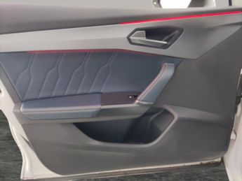 Cupra Formentor 1.4 eHybrid 12.8kWh V2 Plug-in DSG (204 ps) - KEYLESS ENTRY - PA