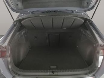 Cupra Formentor 1.5 TSI V2 DSG (150 ps) - KEYLESS ENTRY - PARK ASSIST - LED