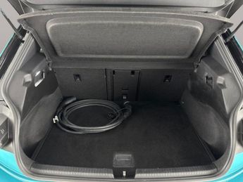 Volkswagen ID.3 Pro Performance 58kWh Family (204 ps) - LED - REVERSE CAM - HEAT