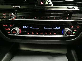 BMW 5 Series 2.0 530e 12kWh SE Plug-in Steptronic (292 ps) - PARK ASSIST - LE