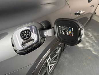 Mercedes-Benz EQE EQE 300 89kWh AMG Line (245 ps) - LED - REVERSE CAM - NAV