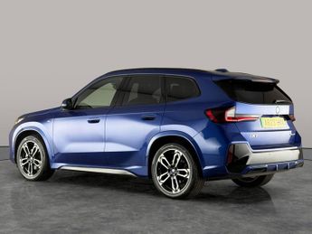 BMW iX1 30 66.5kWh M Sport xDrive (11kW Charger) (313 ps) - REVERSE CAM 