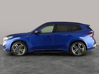 BMW iX1 30 66.5kWh M Sport xDrive (11kW Charger) (313 ps) - REVERSE CAM 