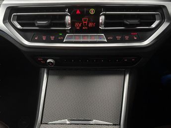 BMW 3 Series 330e M Sport Step [Tech/Pro Pack] PARK ASSIST - 19IN ALLOYS - KE