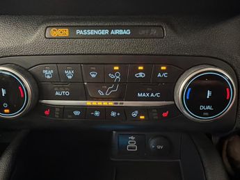 Ford Kuga 2.5 Duratec 14.4kWh Vignale Plug-in CVT (225 ps) - KEYLESS ENTRY