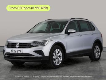 Volkswagen Tiguan 1.5 TSI Life (150 ps) - SD CARD MEDIA INPUT - AUTO HEADLIGHTS