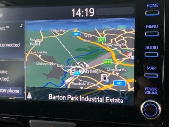 Toyota Yaris 1.5 Design CVT [Nav] - LANE TRACE ASSIST - BLUETOOTH - CLIMATE C