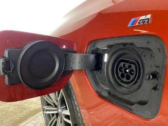 BMW 3 Series 2.0 330e 12kWh M Sport Plug-in (292 ps) - ACOUSTIC GLAZING