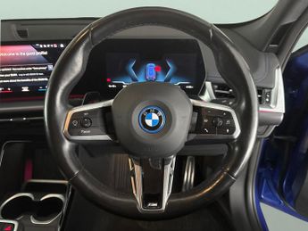 BMW iX1 30 66.5kWh M Sport xDrive (11kW Charger) (313 ps) - REVERSE CAM 