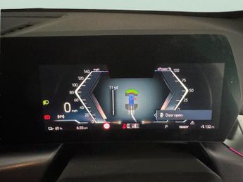 BMW iX1 30 66.5kWh M Sport xDrive (11kW Charger) (313 ps) - REVERSE CAM 