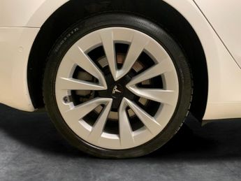 Tesla Model 3 (Dual Motor) Long Range 4WDE (346 ps) - ENH AUTOPILOT - ADAPTIVE