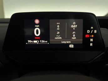 Volkswagen ID.4 Pure 52kWh Life Edition (148 ps) - LED - REVERSE CAM - NAV