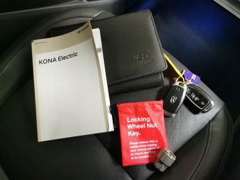 Hyundai Kona 64kWh Ultimate (10.5kW Charger) (204 ps) - NAV - HEATED STEERING