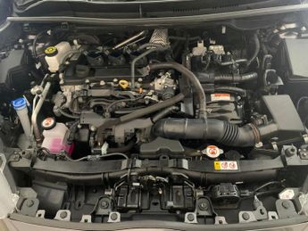 Toyota Yaris 1.5 Design CVT [Nav] - LANE TRACE ASSIST - BLUETOOTH - CLIMATE C