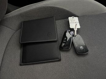 Volkswagen ID.3 Pro Performance 58kWh Family (204 ps) - LED - REVERSE CAM - HEAT