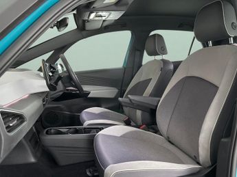 Volkswagen ID.3 Pro Performance 58kWh Family (204 ps) - LED - REVERSE CAM - HEAT