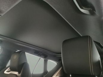 Toyota Corolla 2.0 Excel CVT [Panoramic Roof] HEATED SEATS - ADAPTIVE CRUISE - 