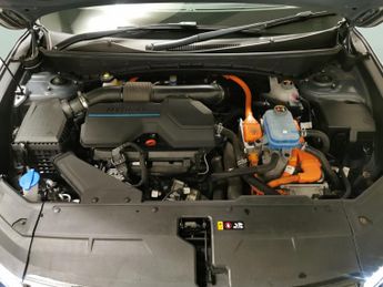 Hyundai Tucson 1.6 T-GDi 13.8kWh Premium Plug-in 4WD (265 ps) - NAV - HEATED ST