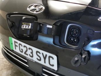 Hyundai Kona 64kWh Premium (10.5kW Charger) (204 ps) - HEATED SEATS - HEATED 