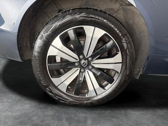 Volvo XC60 2.0h T6 Recharge 18.8kWh Plus Plug-in AWD (350 ps) - PAN ROOF