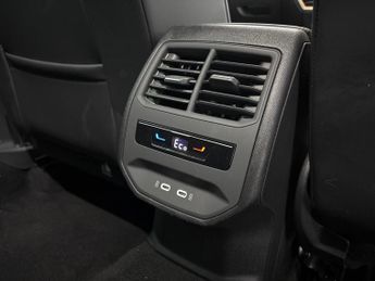 Cupra Formentor 1.4 eHybrid 12.8kWh V1 Plug-in DSG (204 ps) - ADAPTIVE CRUISE - 