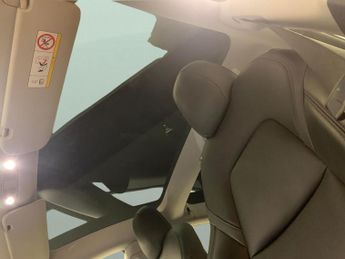 Tesla Model 3 (Dual Motor) Long Range 4WDE (346 ps) - ENH AUTOPILOT - ADAPTIVE