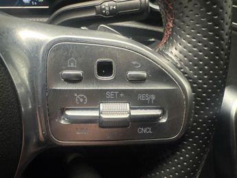 Mercedes-Benz A Class 1.3 A250e 15.6kWh AMG Line Plug-in 8G-DCT (218 ps) - HEATED LEAT
