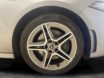 Mercedes-Benz A Class 1.3 A250e 15.6kWh AMG Line Plug-in 8G-DCT (218 ps) - HEATED LEAT