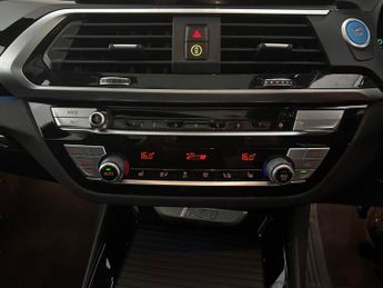 BMW iX3 80kWh Premier Edition Pro (286 ps) - HK AUDIO - DRIVING ASSISTAN