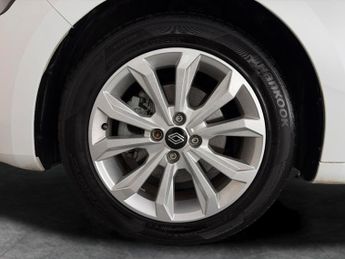 Renault Clio 1.6 E-TECH evolution (145 ps) - CRUISE - SPEED LIMIT RECOG - DIG