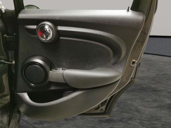 Mini Hatch 1.5 Cooper Classic Steptronic (136 ps) - LED - BLUETOOTH - CLIMA