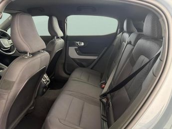 Polestar Polestar 2 Single Motor 69kWh Standard Range Fastback FWD (231 ps) - APPLE 