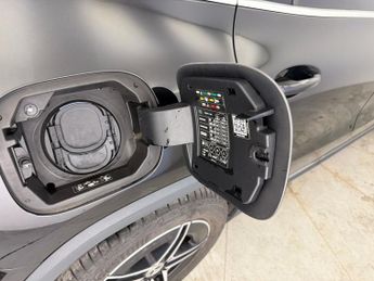 Mercedes-Benz EQA EQA 250+ 70.5kWh AMG Line (190 ps) LEATHER - REV CAM - APPLE CAR