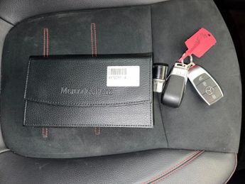 Mercedes-Benz EQA EQA 250+ 70.5kWh AMG Line (190 ps) LEATHER - REV CAM - APPLE CAR