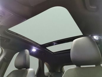 Ford Kuga 2.5 Duratec 14.4kWh ST-Line X Edition Plug-in CVT (225 ps) - NAV