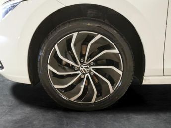Volkswagen Golf 1.0 eTSI MHEV Life DSG (110 ps) - WIFI - BLUETOOTH - DIGITAL DAS