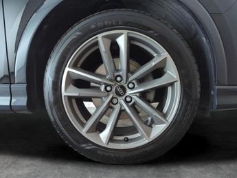 Audi Q3 1.5 TFSI CoD 35 Black Edition S Tronic (150 ps) - LANE DEPARTURE