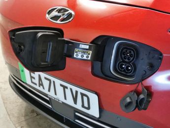 Hyundai Kona 64kWh Ultimate (10.5kW Charger) (204 ps) - NAV - HEATED STEERING