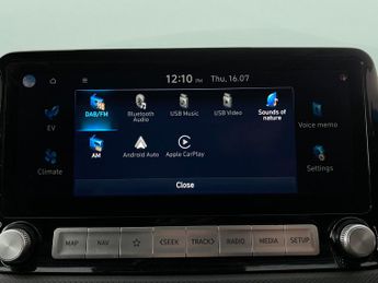 Hyundai Kona 64kWh Premium (10.5kW Charger) (204 ps) - HEATED SEATS - HEATED 