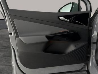 Volkswagen ID.4 Pure 52kWh Life Edition (148 ps) - LED - REVERSE CAM - NAV
