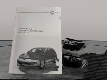Volkswagen Golf 1.5 eTSI MHEV R-Line DSG (150 ps) - HEATED STEERING - BLUETOOTH
