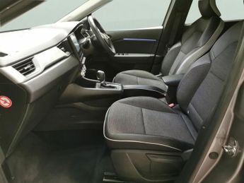 Renault Captur 1.6 E-TECH 9.8kWh S Edition Plug-in (160 ps) - 18IN ALLOYS - BLU