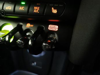 Mini Electric Hatch Cooper SE 32.6kWh Level 2 (184 ps) - 17IN ALLOYS - CARPLAY