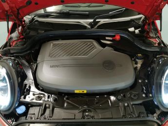 Mini Electric Hatch Cooper SE 32.6kWh Level 2 (184 ps) - 17IN ALLOYS - CARPLAY