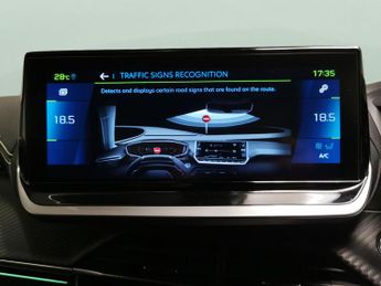 Peugeot E-2008 50kWh GT (7kW Charger) (136 ps) - REVERSE CAM - NAV - HEATED SEA